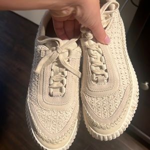 Dolce vita Dolen Sneakers size 8.5 worn once